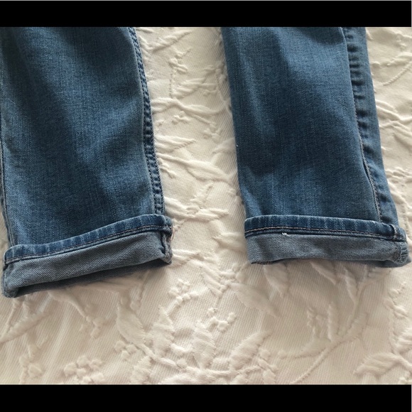 Hollister Cropped Skinny Jeans - Picture 6 of 11